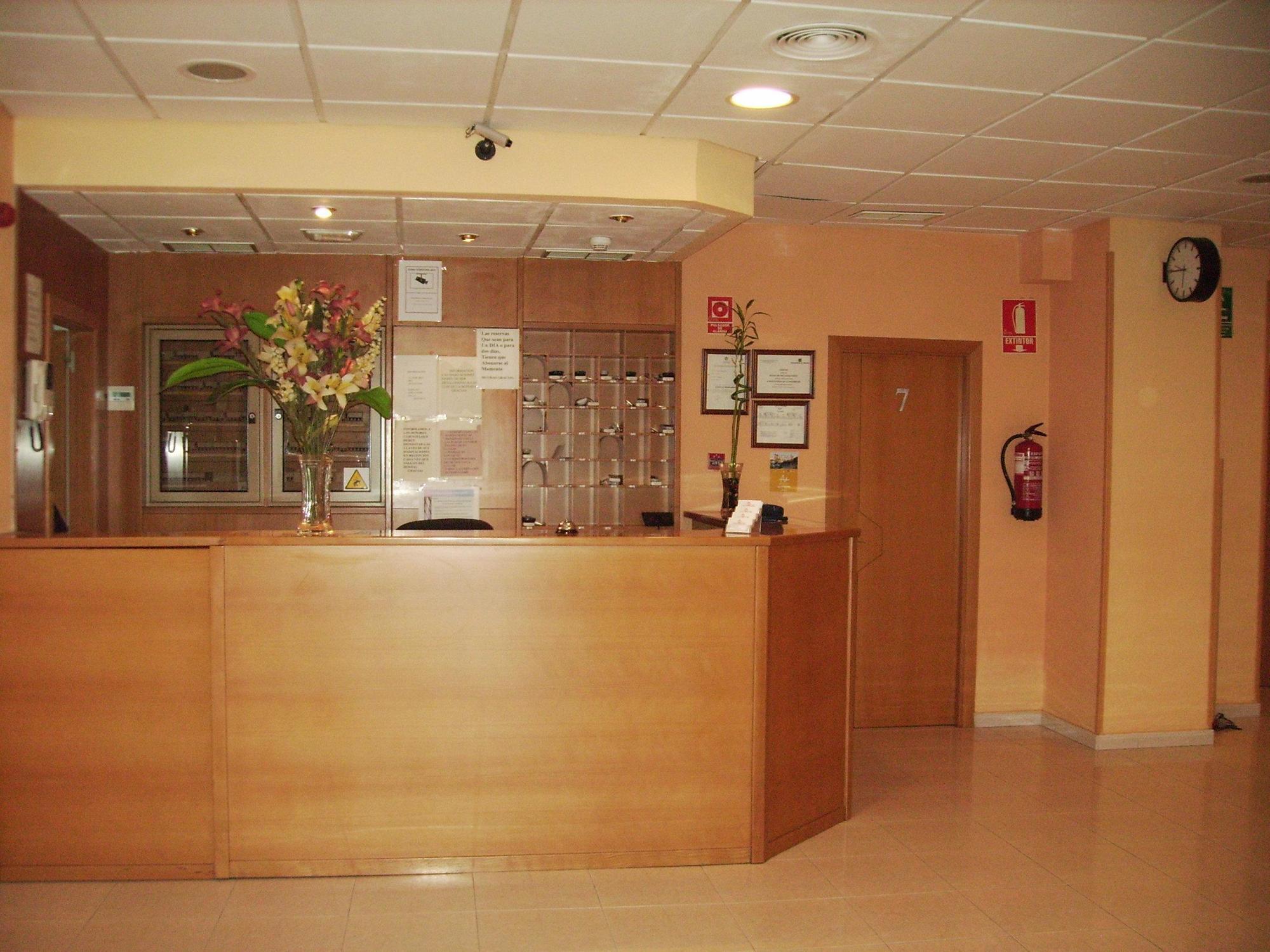 Hostal El Val อัลกาลาเดเอนาเรส ภายใน รูปภาพ